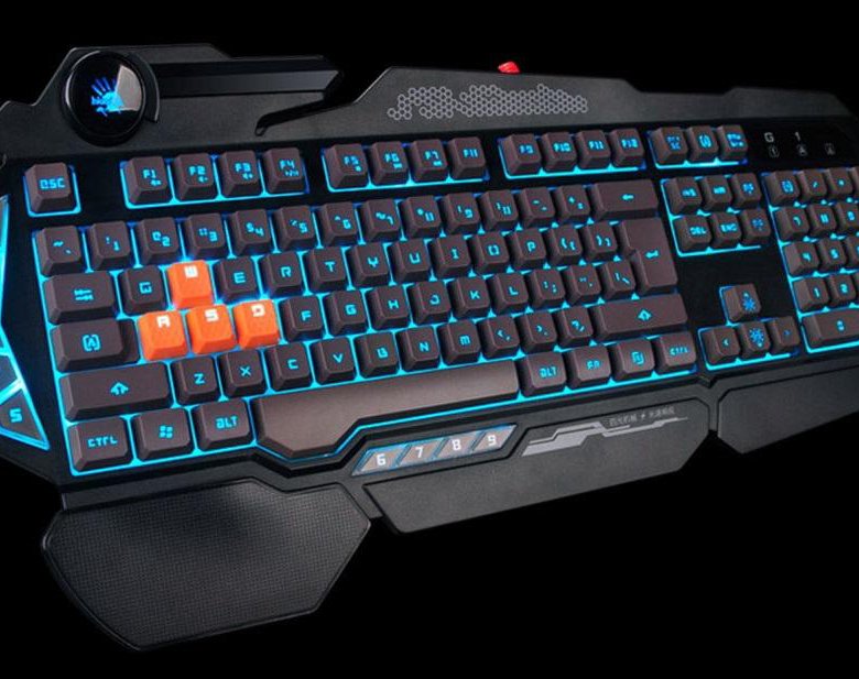 Клавиатура bloody b314 подсветка. Игровая клавиатура Bloody b314. A4tech Bloody b314. Игровая клавиатура a4tech Bloody b314. Клавиатура a4 Bloody b314.
