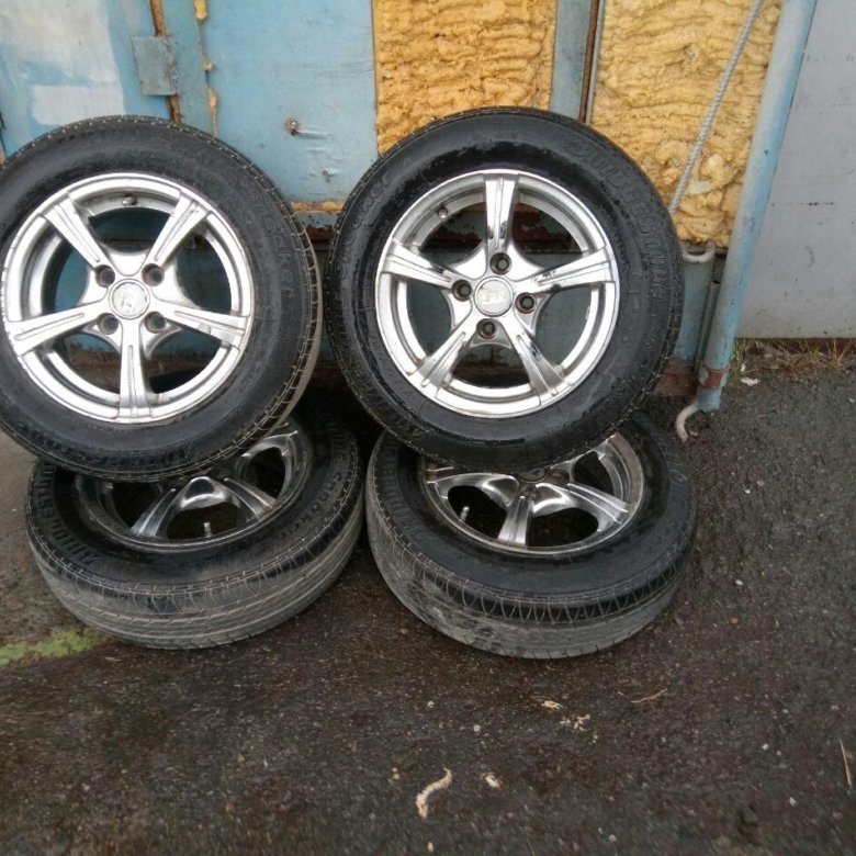 bridgestone r13 летняя на дисках – купить в Челябинске, цена 8 100 руб ...