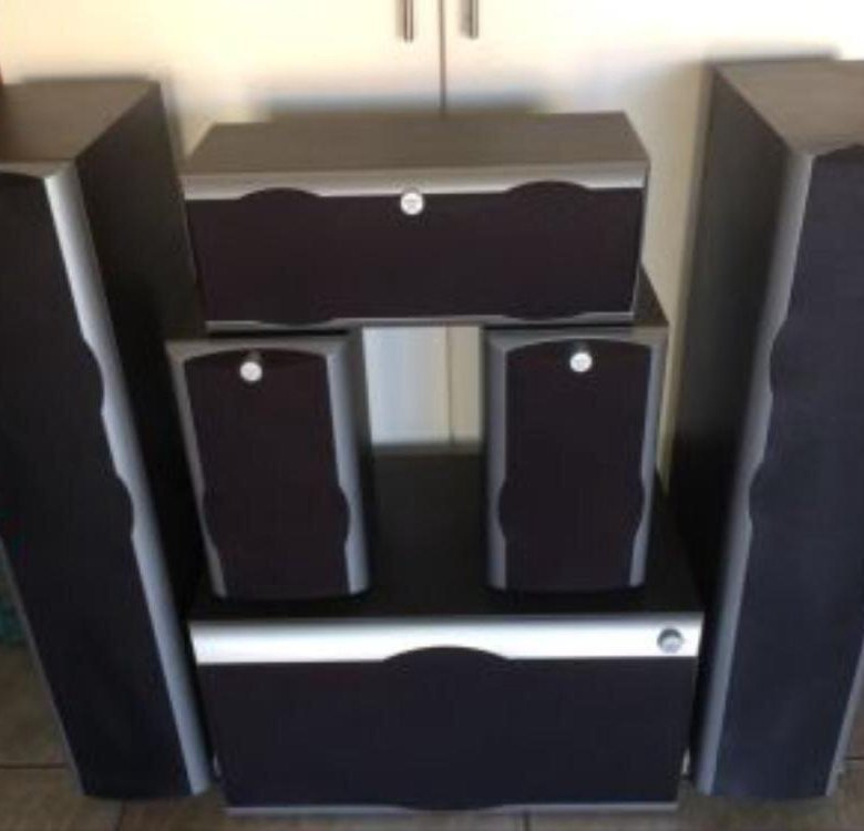 jamo x8 speakers