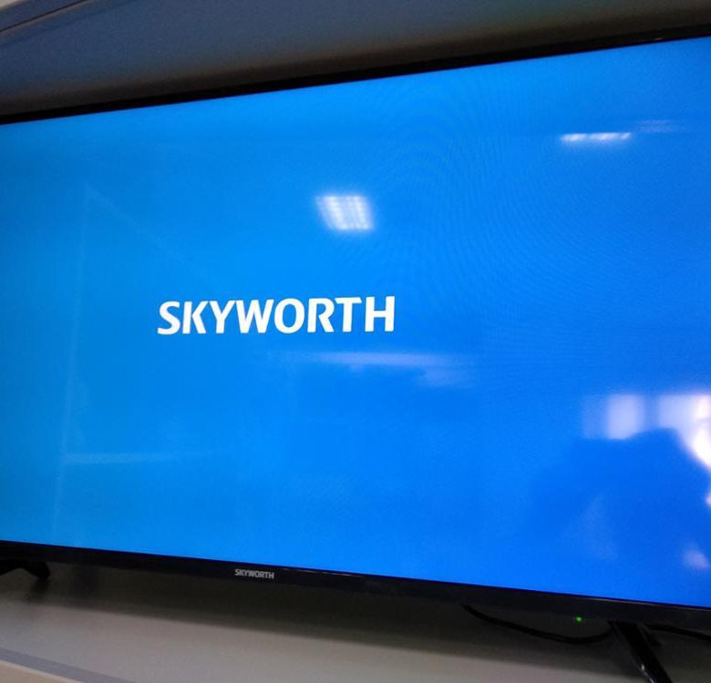 Фото коробки телевизора Skyworth 32. Телевизор черкесск