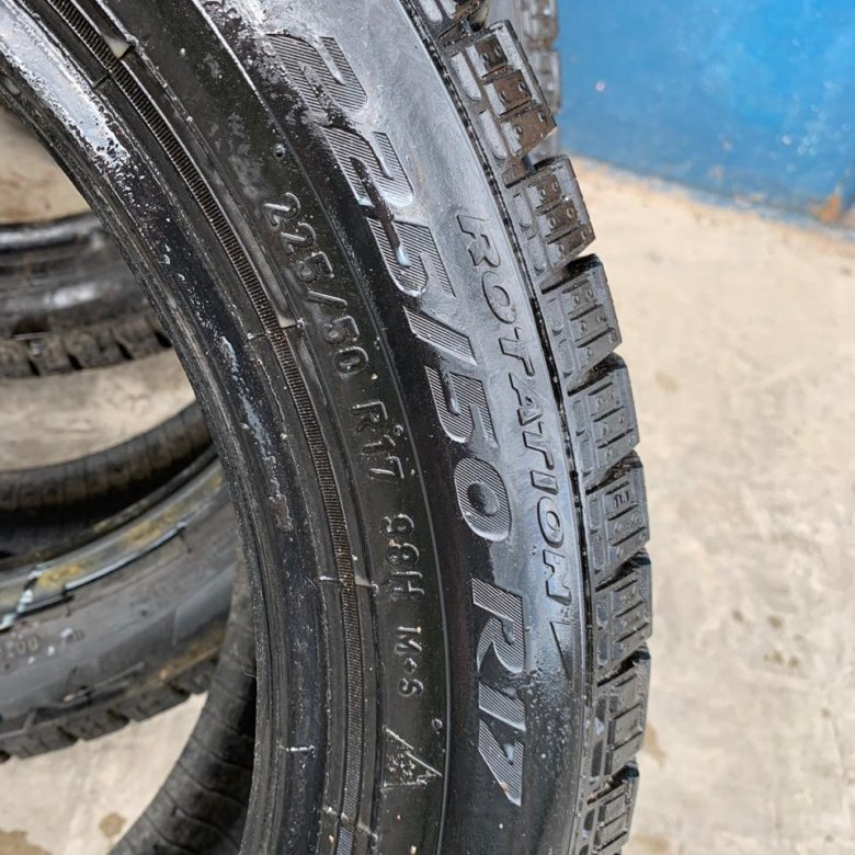 Pirelli липучка. Пирелли айс Зеро 225/50/17. Липучка Пирелли айс Зеро фр 2. Ice Zero 225/50 r17 98h. Резина липучка Пирелли.