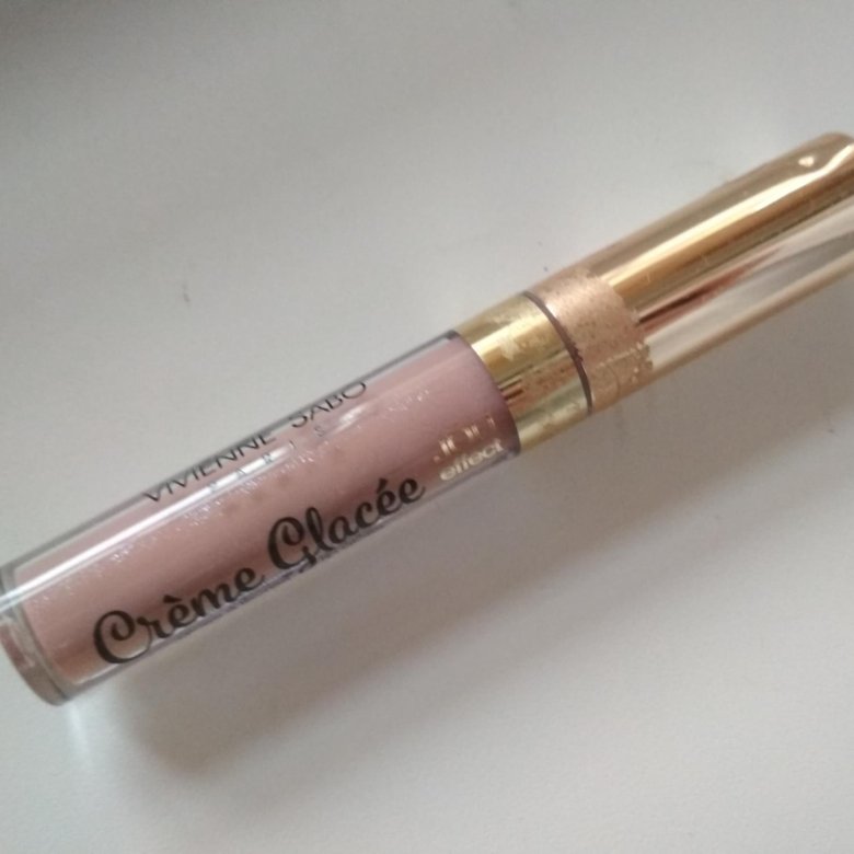 Прозрачный блеск вивьен сабо. Блеск Vivienne Sabo Creme glacee 61. Вивьен сабо помада блеск. Вивьен сабо блеск для губ Creme glacee. Помада Vivienne Sabo Creme glacee.