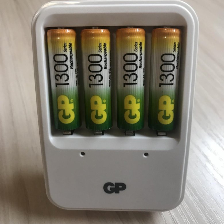 Устройство gp. Зарядное устройство GP рв420. Зарядное устройство GP Powerbank pb420. Зарядное устройство GP рв420, для 4-х аккумуляторов AA или AAA. GP рв420.