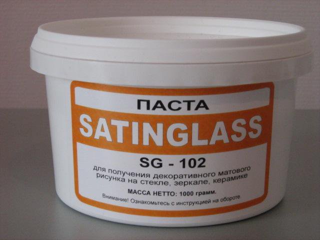 Стекает пасте. Матирующая паста Satinglass. Паста Satinglass SG-102 состав. Паста для матирования стекла Satinglass SG-101. SG 102 паста.