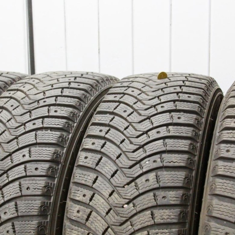 Мишлен зима 17. Latitude x-Ice 235/60 r18. Michelin Latitude x-North 235/65/17. Michelin 135 60 18 зимние. Michelin Latitude x-Ice.