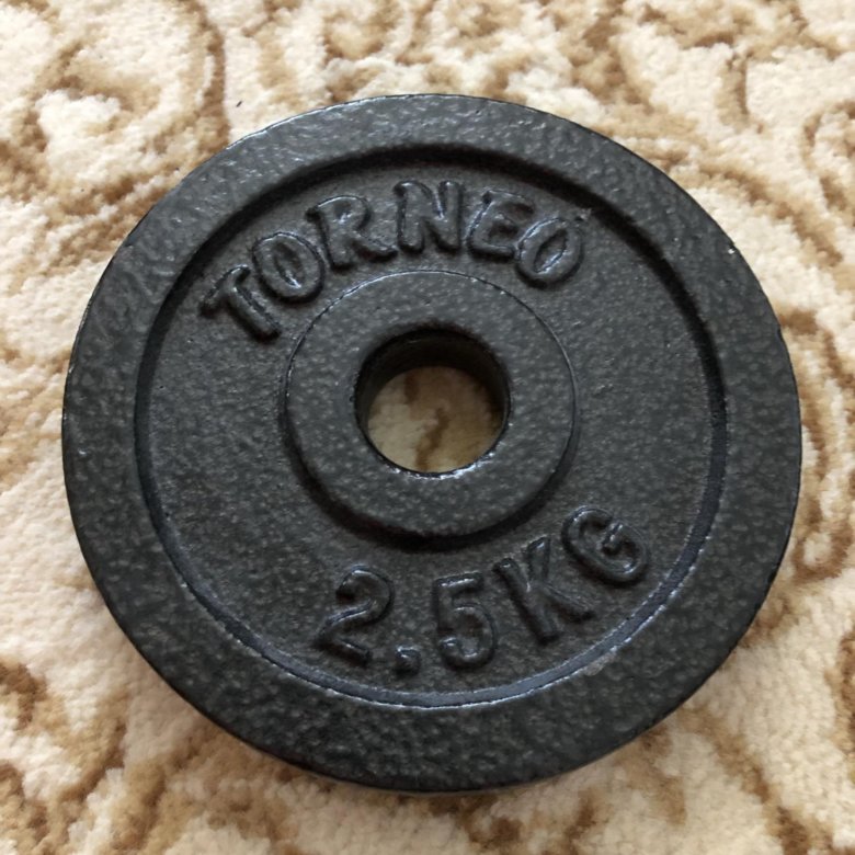 блин обрезиненный 2,5кг. диск блин mb barbell 2,5 кг 26 мм. блины для штанги 2. 5 кг блин 28 мм обрезиненный. диск mb barbell mb-atletb51 1.