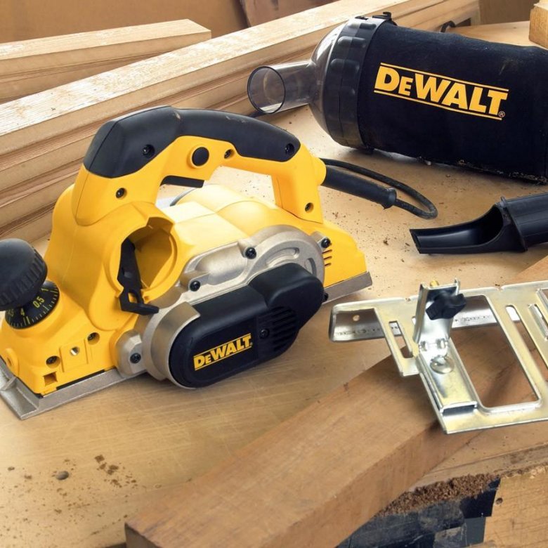 Какой электрорубанок. Рубанок DEWALT d26501к. Электрорубанок ДЕВОЛТ 26501. Рубанок DEWALT d65510. Ножи для рубанка DEWALT d26500k