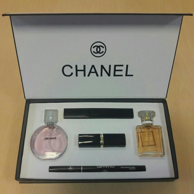 Набор духов шанель. Набор Шанель 5 в 1 духи. Набор Шанель из 5 в лэтуаль предметов. Chanel духи Chanel 5в1, подарочный набор Chanel духи 8.5 мл. Набор Шанель из 5 духов.
