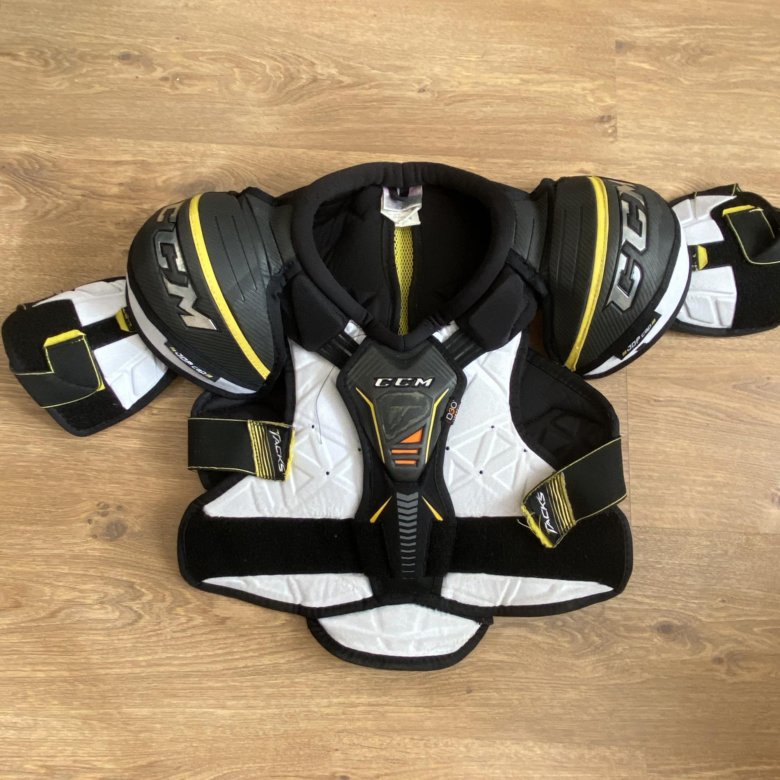 Нагрудник ccm Tacks Ultra Jr