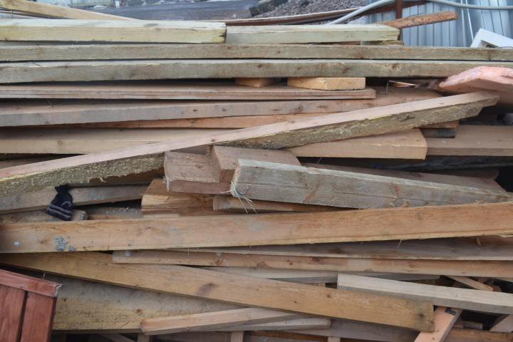 Доска б/у фото. Продам доски бу. Продам доски бу. Дюймовка обрезная полукровка. Продам доски бу.