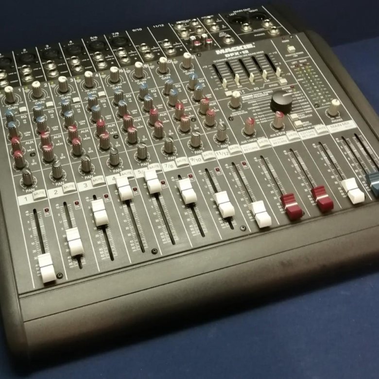 Dynacord powermate 1000-3. Alesis multimix 6fx. Белый микшерный пульт. Микшерный пульт динакорд активный 1000-3. Alesis multimix 6fx блок питания.
