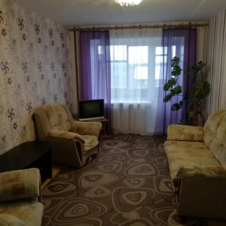 2 комнатная квартира краснотурьинск авито. Квартира Краснотурьинск. Квартира в Краснотурьинске двухкомнатная около столичного. Квартира 2 комнатная на длительный срок Комсомольск-на-Амуре. Авито Краснотурьинск объявления.