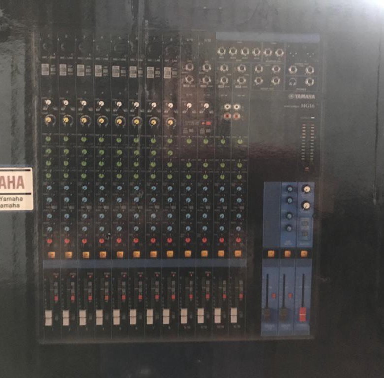 Микшерный пульт Yamaha ( Ямаха ) – купить в Москве, цена 15 000 руб ...