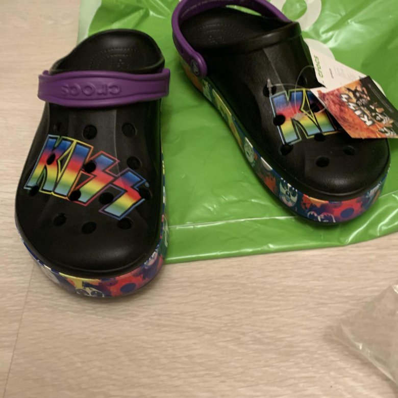 Crocs kiss best sale