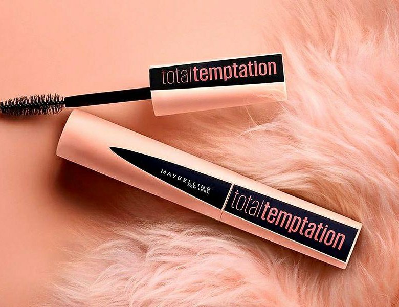 Total seduction. Maybelline total Temptation тушь. Тушь для ресниц Maybelline New York total Temptation 604 чёрная. Тушь для ресниц новинки. Maybelline New York тушь.