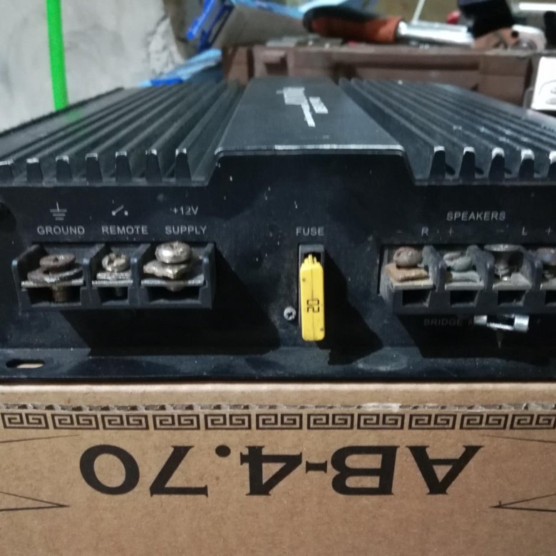 Усилитель audio nova aa2. Автоусилитель swat rev-1. Усилитель acv 2. 80. Усилитель звука лада 2 канальный.