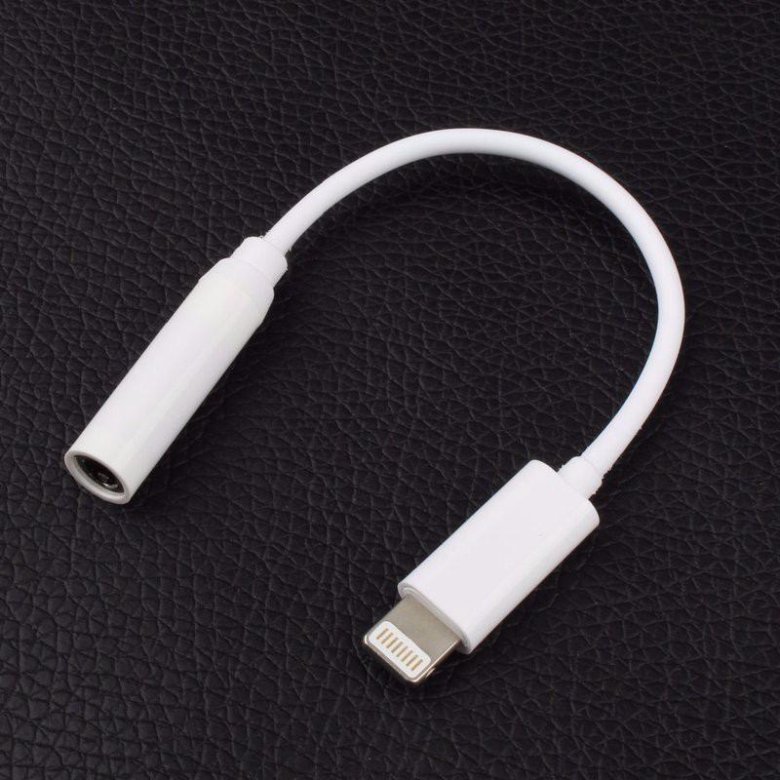 Переходник на наушники. Mini Jack 3.5 mm Apple Lightning. Переходник Лайтнинг на 3.5. Переходник Эппл 3,5 на 3.5. Переходник с Лайтинг на 3.5 на Джек.