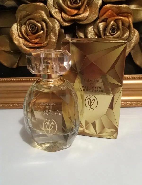 фаберлик юдашкин роуз. валентин юдашкин роуз фаберлик духи. туалетная вода валентин юдашкин фаберлик. парфюмерная вода юдашкин. парфюмерная вода юдашкин.
