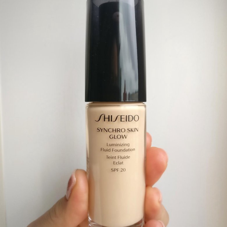 Shiseido glow skin тональный. Шисейдо тональный флюид. Shiseido synchro skin glow luminizing fluid foundation golden. Шисейдо скин глоу тональный. Шисейдо тональный флюид.