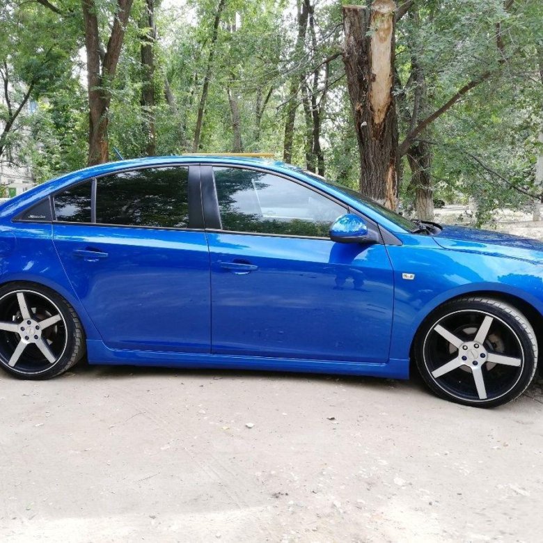 Chevrolet Cruze r17 Воссен