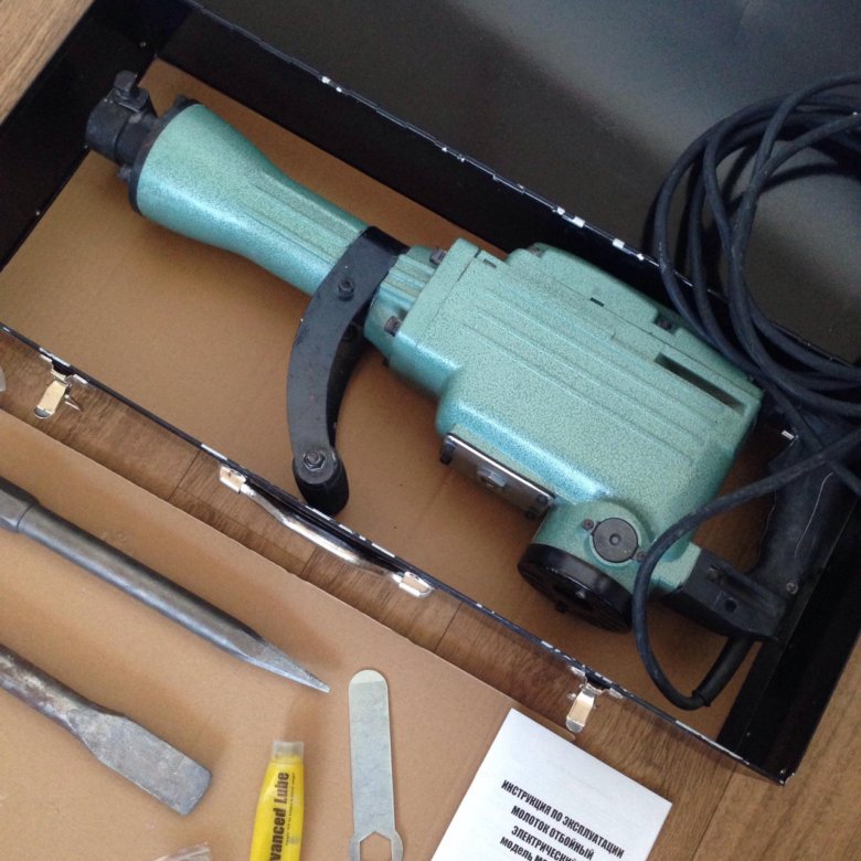 Отбойный молоток 1650вт 45дж моэ-1650 спец. Отбойный молоток 1500 вт победа мт-45/1690 деталиров. Отбойный молоток моэ-1650. Отбойный молоток 1650вт 45дж моэ-1650 спец. Молоток отбойный электрический моэ 1650.