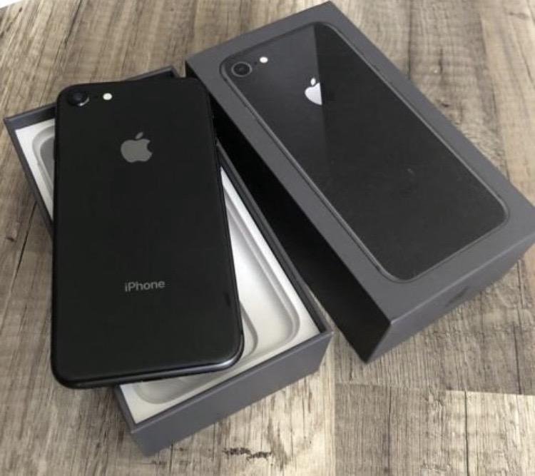 Iphone 8 plus черный. Iphone 8 64gb черный. Айфон 8 64 ГБ черный. Iphone 8 Plus черный новый.