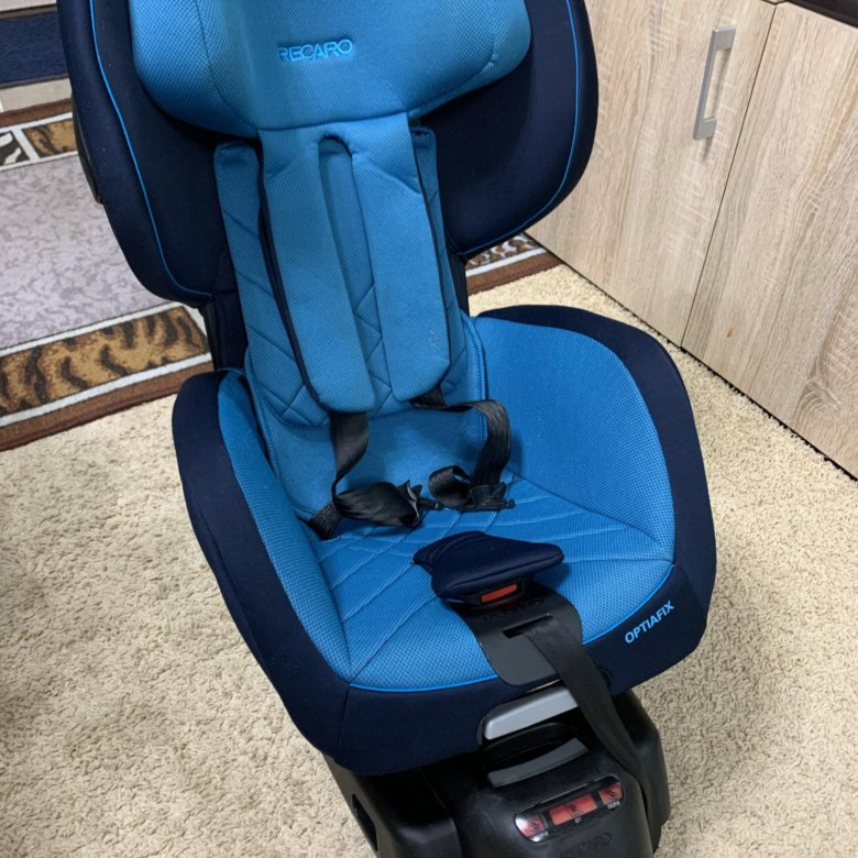 Кресло recaro optiafix