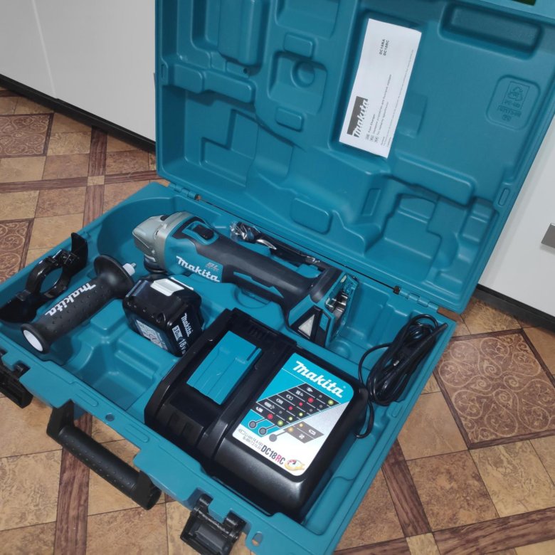 Макита оригинал. Makita dga504rf. Кейс пластиковый для dga504/505/506/508/511 Makita 821817-6. Макита кейс оригинал. DGA 504 кейс.