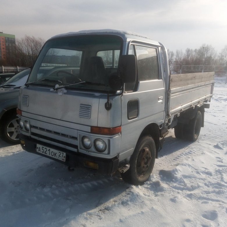 Ниссан комсомольск на амуре. Nissan Condor 1989. Ниссан дизель Кондор. Ниссан дизель Кондор самосвал. Nissan Condor 1989 панель.