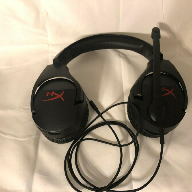 Cloud core stinger. Наушники HYPERX cloud Stinger. HYPERX cloud Stinger Black. HYPERX cloud Stinger Core. HYPERX cloud Flight vs Stinger.