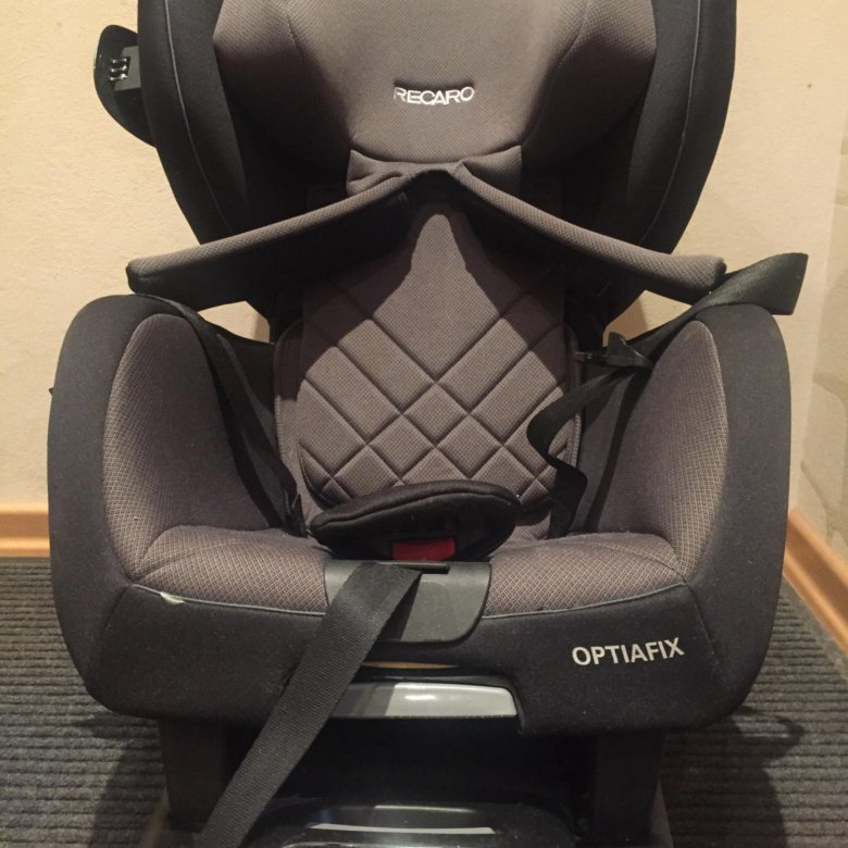 Кресло recaro optiafix