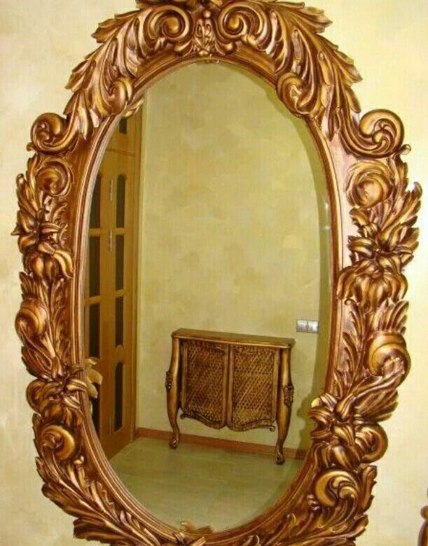 Зеркало резьба. Резные зеркала из дерева. Резная рама для зеркала. Рама для зеркала из дерева. Зеркало в резной раме.