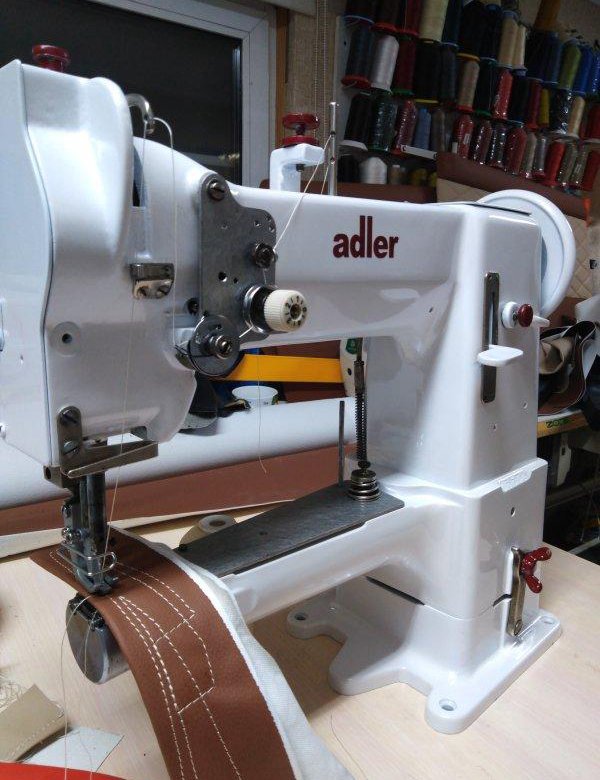 Купить рукавную машинку. Рукавная швейная машина Adler Durkopp 69. Рукавная швейная машинка Pfaff 24. Jack 441 рукавная швейная машинка. Швейная рукавная Промышленная машина Durkop Adler.