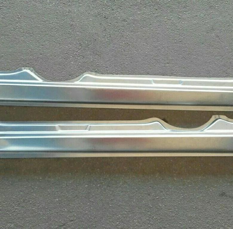 Накладки на пороги иж ода 2126. Накладки на пороги иж 2126. Порог иж 2126. Пластиковые накладки на пороги иж 2126. Пороги на иж ода 2126.