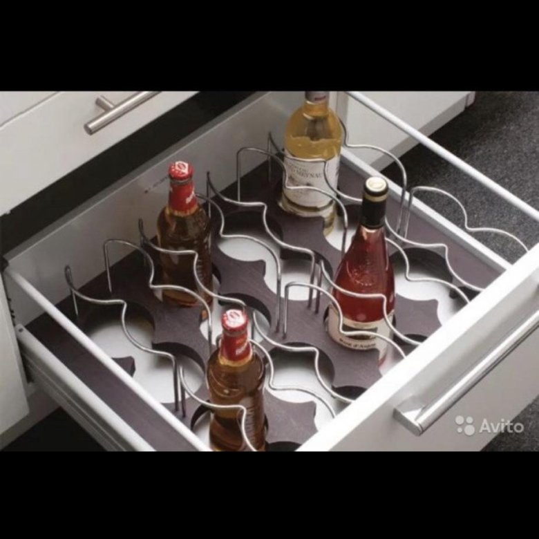 Ящик для бутылок для кухни. Ящики леграбокс блюм. Выдвижной ящик для винных бутылок. Полка для бутылок на кухне. Ikea винный шкаф.