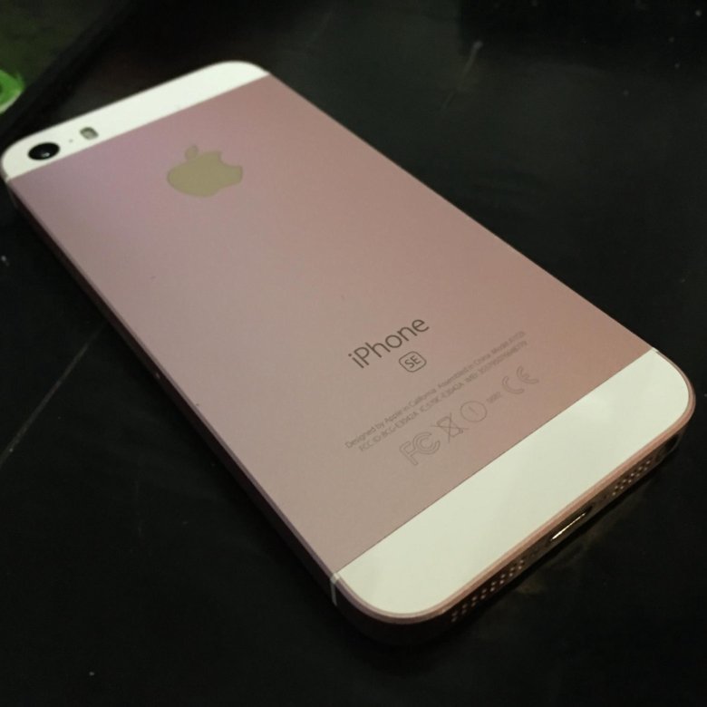 Айфон se 64 москва. Айфон se розовое золото. Iphone se розовый. Айфон 5 се розовый. Айфон se розовый.