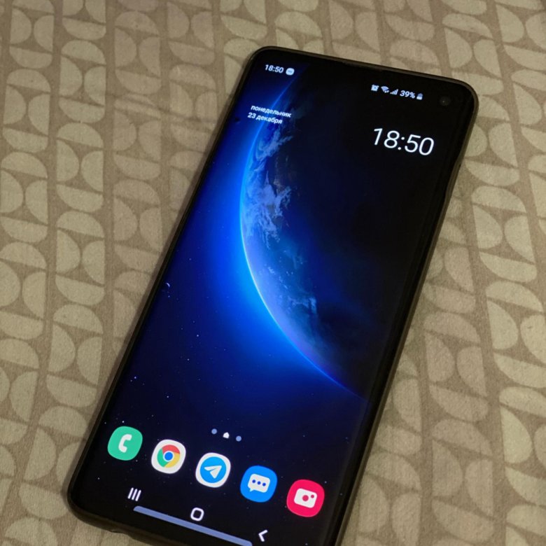 значок ростест на телефоне. еас на коробке телефона. евротест и ростест айфон на коробке. Eac на упаковке.