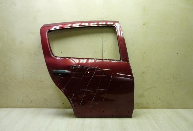 Дверь задняя сандеро 2. Renault 821006948r. Задняя правая дверь рено сандеро 1. Рено сандеро задние двери. Задняя левая дверь рено сандеро 2.