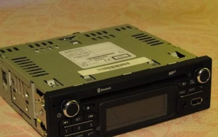 Как снять штатную магнитолу ларгус Штатная магнитола 1 DIN с Bluetooth для Ларгуса - купить в Казани, цена 2 500 ру