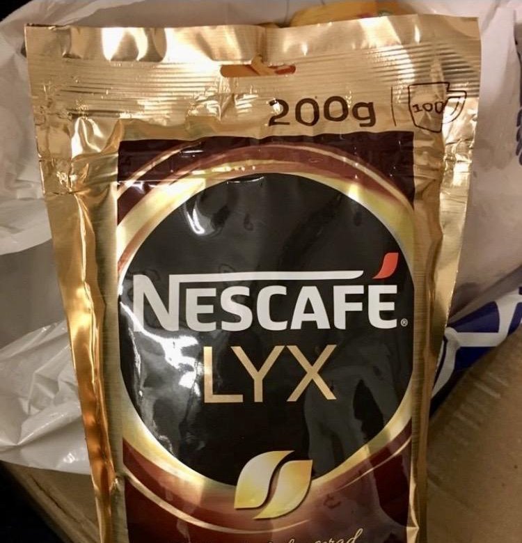 Кофе lux. Нескафе lyx. Nescafe Lux. Шведское кофе Нескафе. Nescafe lyx Mellanrost.