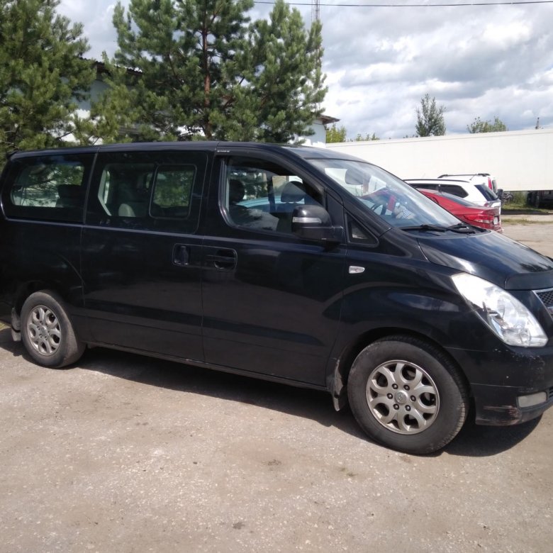 Заказной микроавтобус. Hyundai h1 новомосковск. Хундай гос номер 092 астрахань. Трансфер тула. Логотип автошколы драйв.