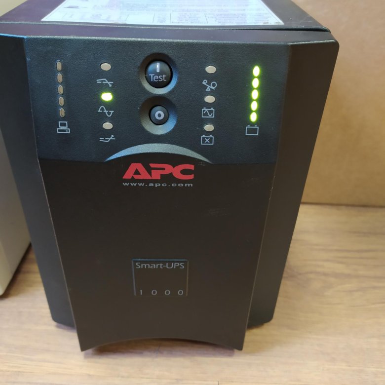 Smart ups 1000 батареи. ИБП APC Smart-ups 1000. Бесперебойник APC 1000. Smart ups 1000 аккумулятор. APC Smart ups 1000 Nix.