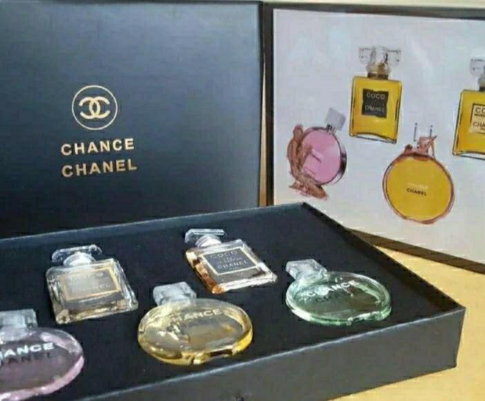 Набор духов шанель. Chanel chance 5 духов набор. Набор Chanel chance 5в1. Парфюмерный набор Chanel 5в1. Chanel chance 5в1, подарочный набор.