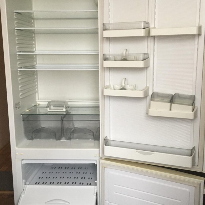 Холодильники 2000 год. Атлант холодильник двухкамерный 2000. Холодильник Атлант двухкамерный однокомпрессорный. Холодильник Атлант 150 см двухкамерный. Холодильник Атлант двухкамерный 2005.