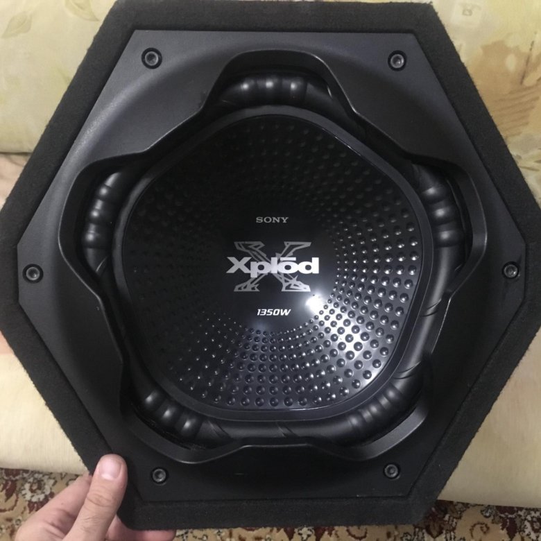 Сабвуфер 2020. Sony xplod 1350w. Сабвуфер xplod 1350w. Sony xplod 1350w динамик. Саб Sony xplod 1350w.