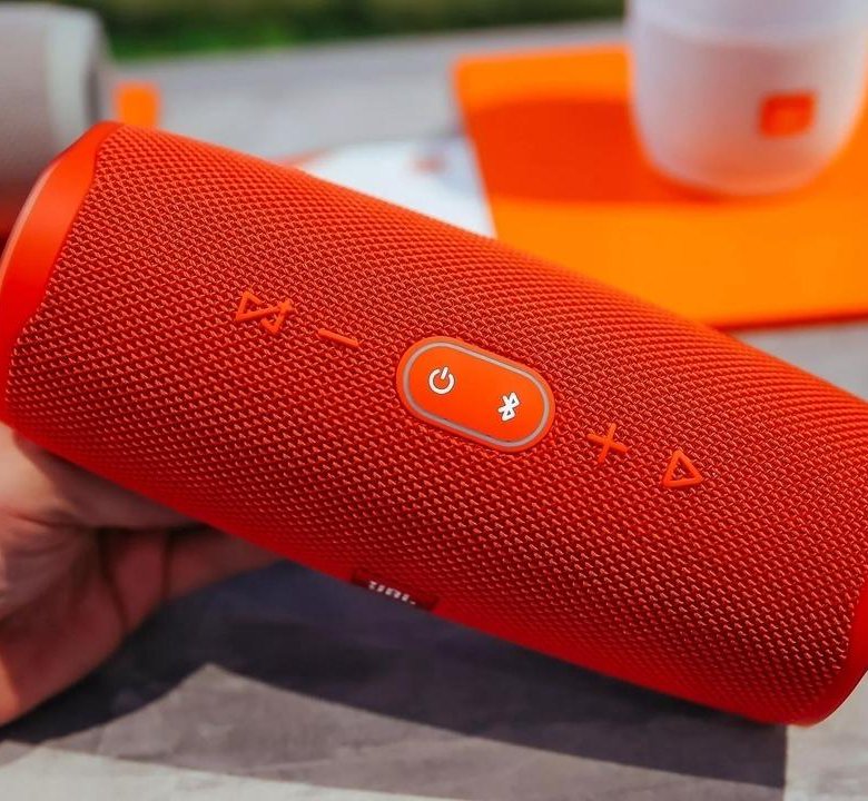 Колонка jbl м видео. Колонка JBL С ручкой. Колонка JBL на колесах. Крепление для колонки JBL на велосипед. Короткая колонка без упаковки химия