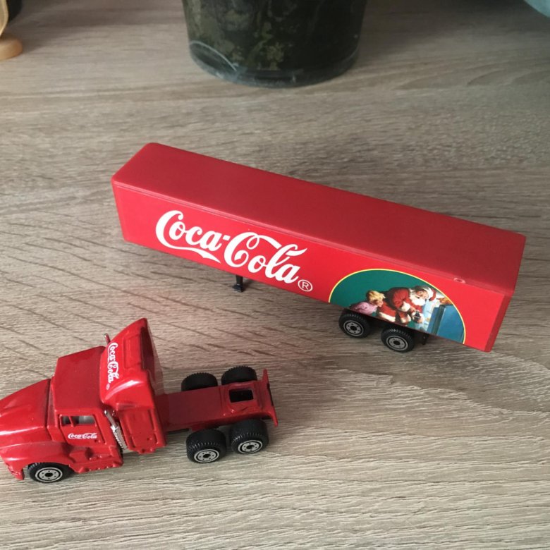 Игрушечный грузовик Coca Cola