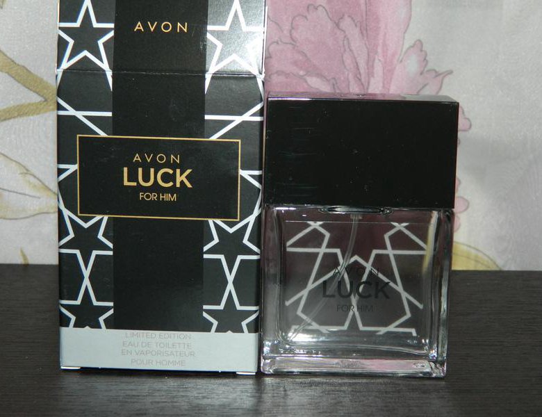 Luck for him. Туалетная вода Avon luck for him. Эйвон лак мужской 30 мл. Лак эйвон мужская вода 30. Лук мужской эйвон 30 мл.