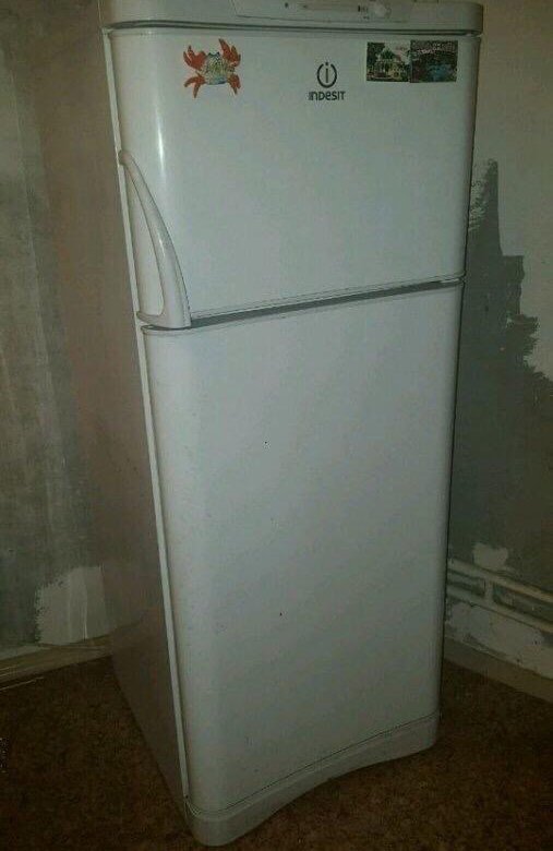 Холодильник индезит двухкамерный модели. Холодильник Индезит двухкамерный старый. Холодильник Индезит двухкамерный старые модели.