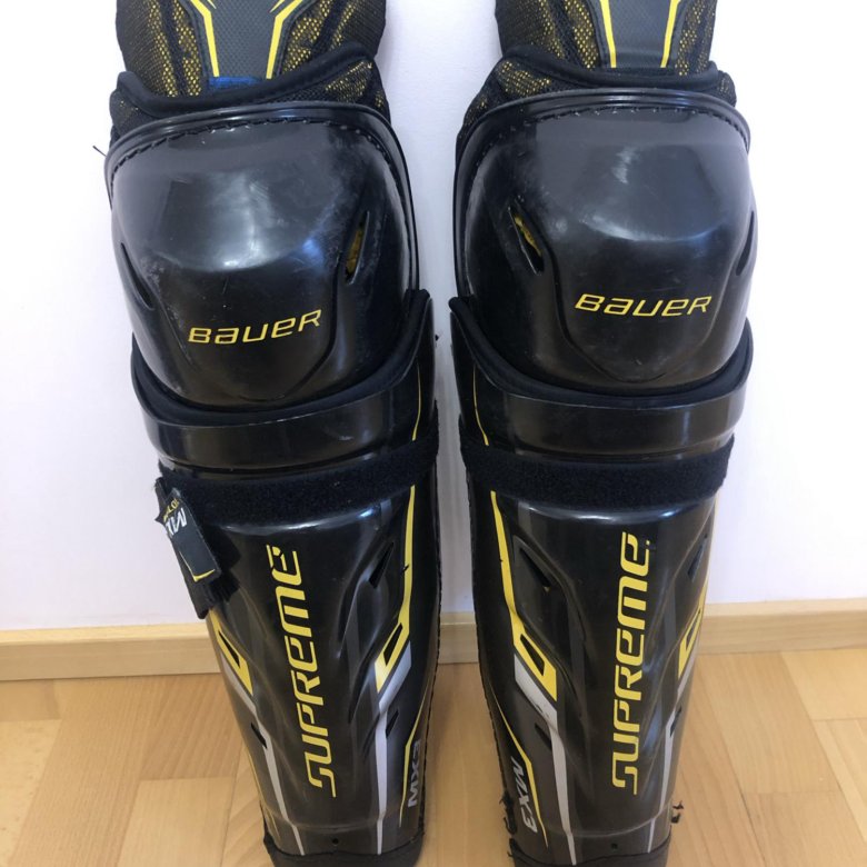 Щитки хоккейные bauer pro. Bauer mx3 щитки 10". Хоккейные наколенники Бауэр. Размер наколенников хоккейных Bauer. Щитки Бауэр Суприм.